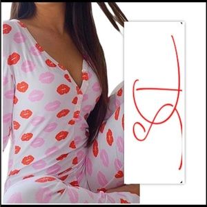 Dream Sleepwear Hot Lips Onesies
